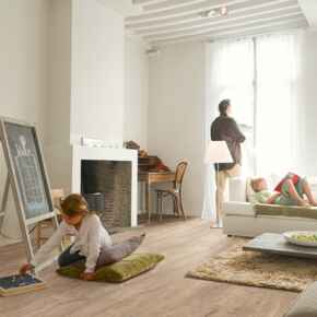 Eligna Wide - Laminate flooring - Oak Planks with Saw Cuts Light